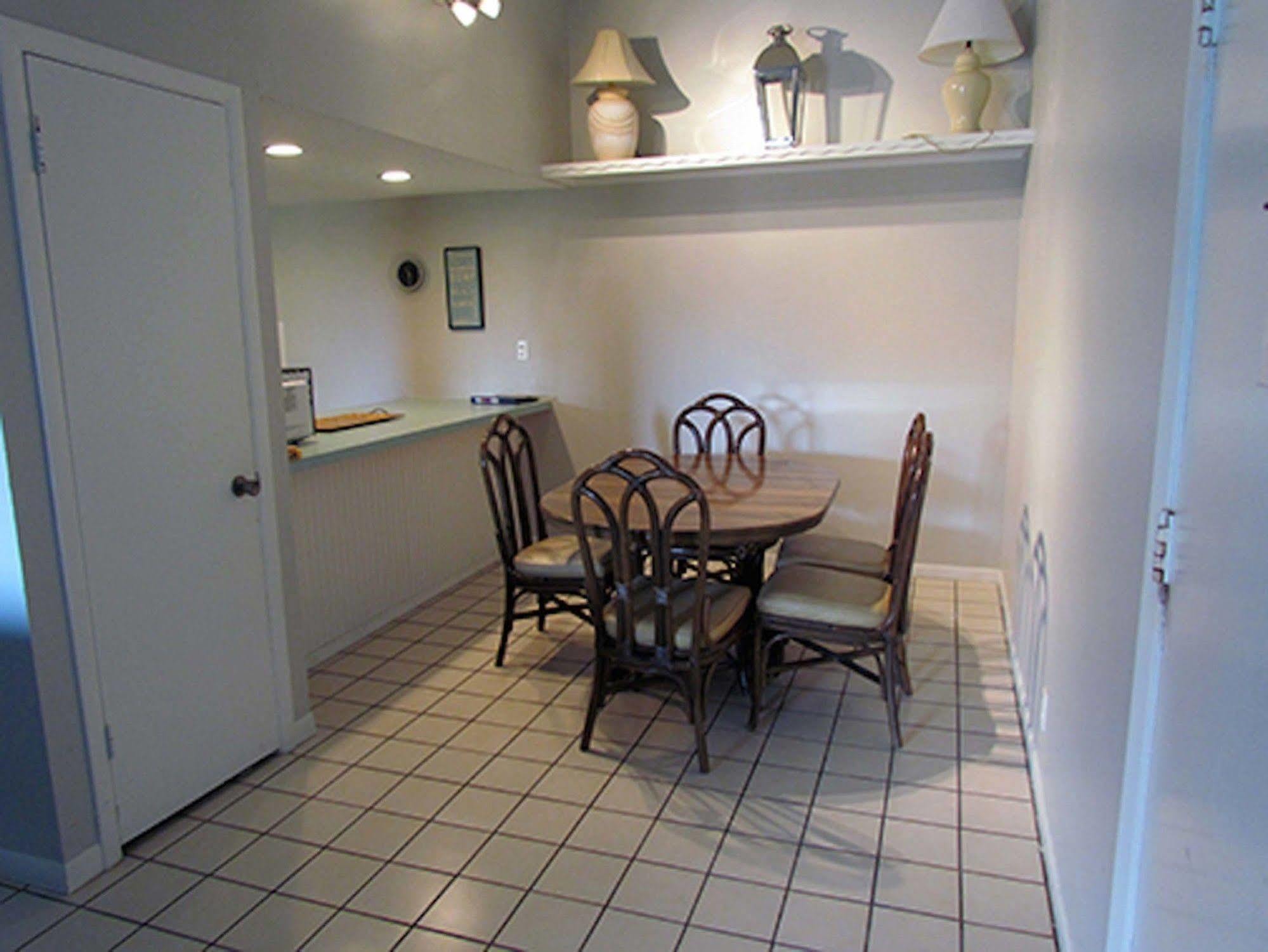 The Tiki- Beach Front Complex! Unit 106 South Padre Island Ngoại thất bức ảnh