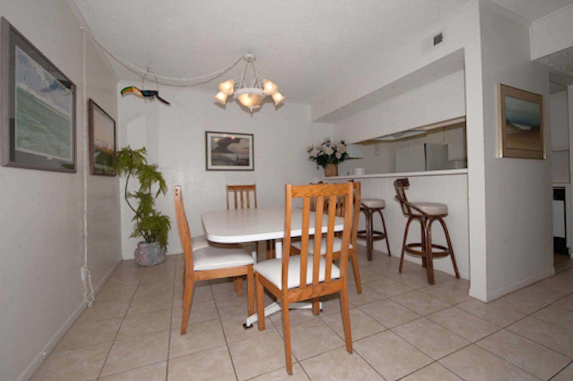 The Tiki- Beach Front Complex! Unit 106 South Padre Island Ngoại thất bức ảnh