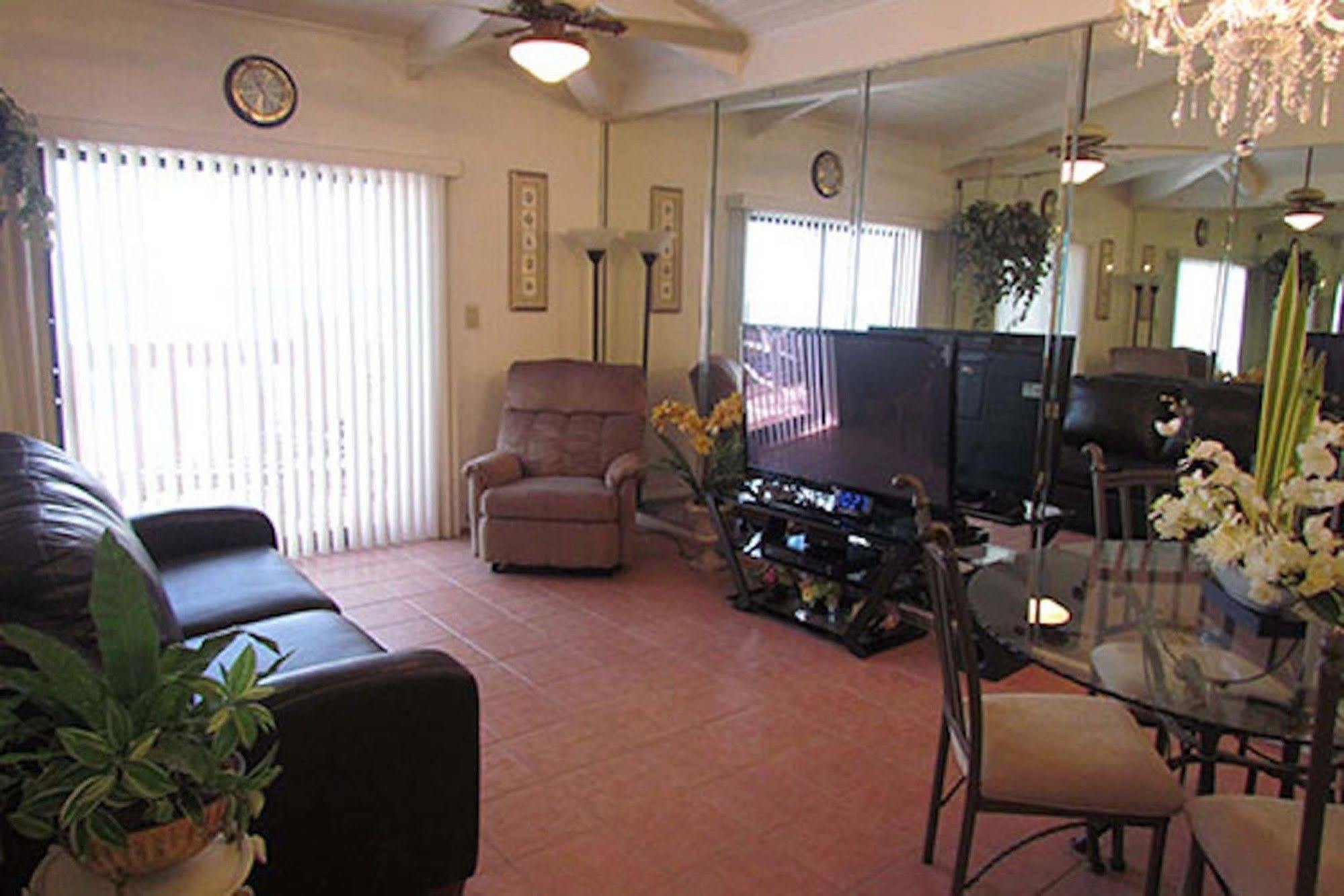 The Tiki- Beach Front Complex! Unit 106 South Padre Island Ngoại thất bức ảnh