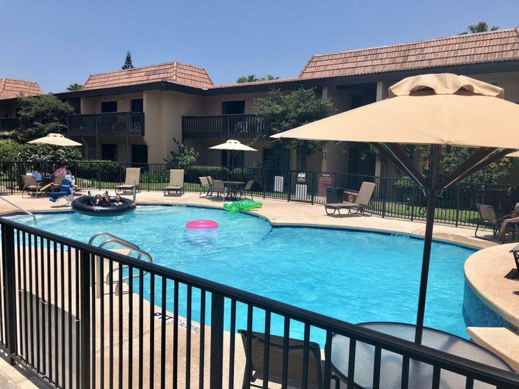The Tiki- Beach Front Complex! Unit 106 South Padre Island Ngoại thất bức ảnh